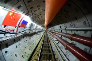 中俄東線第二條隧道順利穿越國境線