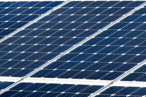 2017年，印度在可再生能源方面的投資超過了化石燃料