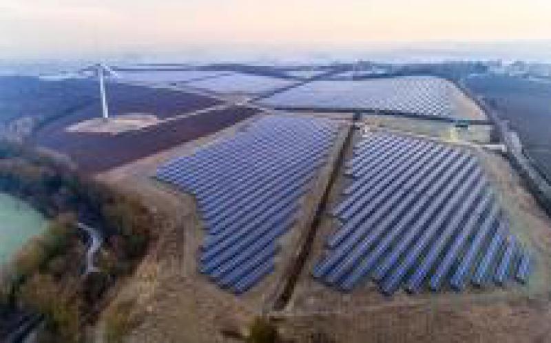 彭博：世界現在擁有1 TW的風能和太陽能容量，預計在2023年將達到2 TW