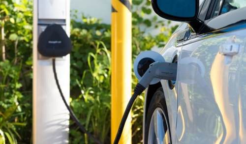 在立陶宛，將建造57個(gè)帶電動(dòng)車充電器的停車場(chǎng)