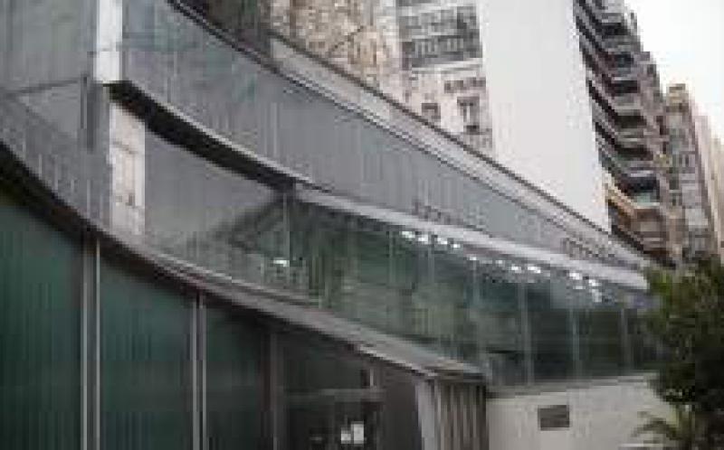 在馬德里皇家植物園加熱可再生能源溫室的兩個(gè)例子