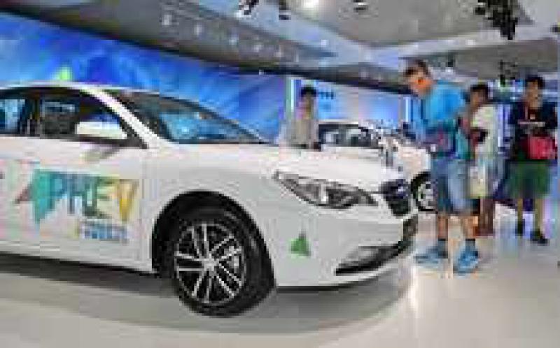 中國新能源汽車產業面臨多項風險