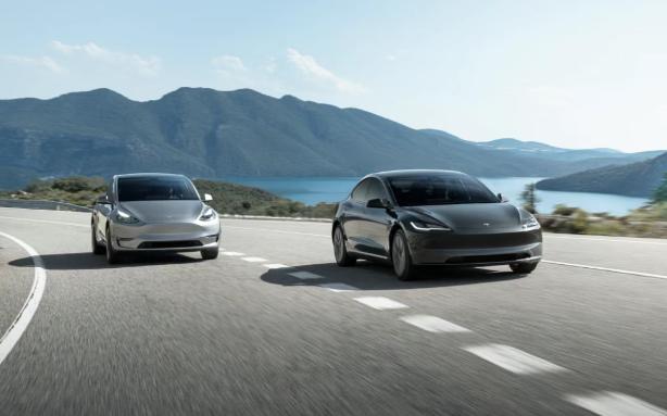 馬斯克組建新政黨引發市場擔憂，特斯拉市值蒸發680億美元