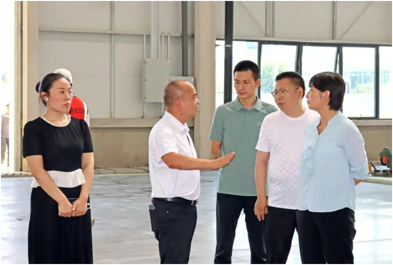 陽泉閥門董事長楊亞蓉一行蒞臨泉舜流控調研考察