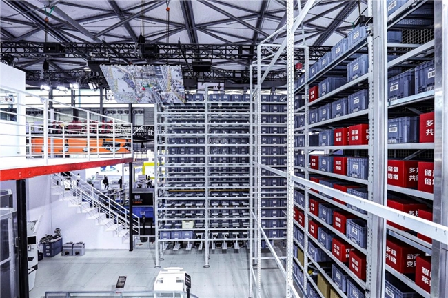 首次亮相！京東物流機(jī)器人軍團(tuán)再迎3位新成員！