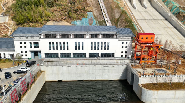 開化水庫錢江源電站并網發電